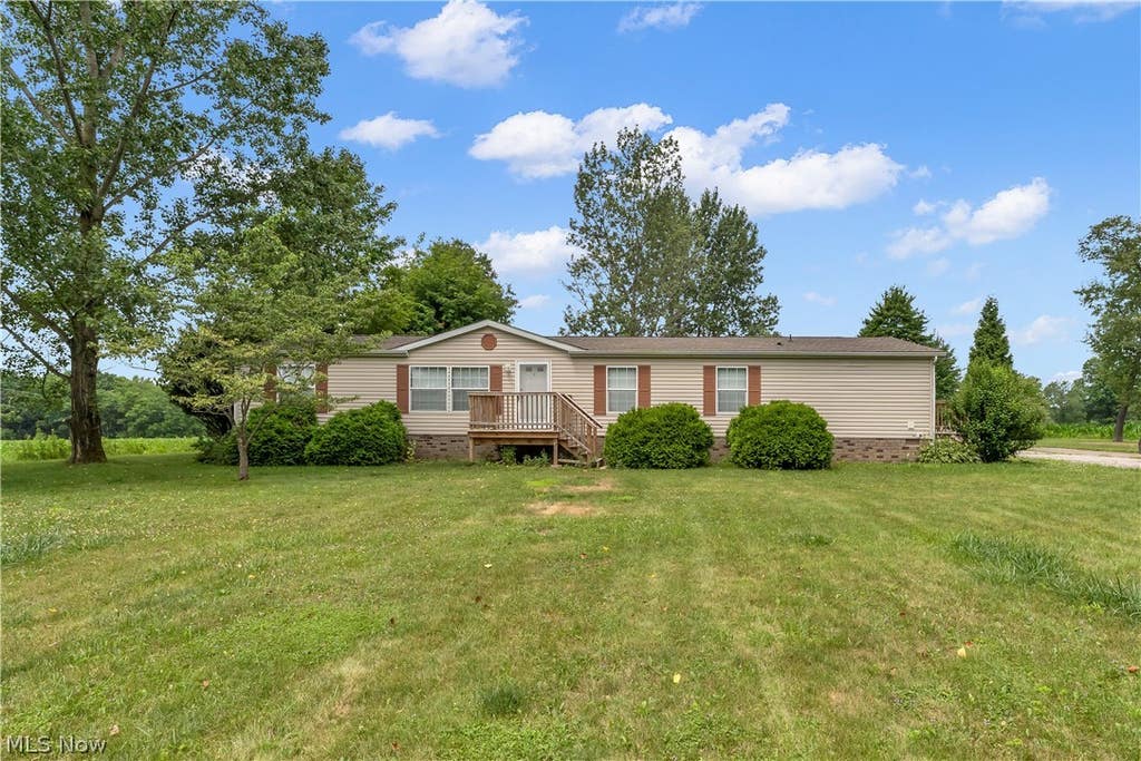 Photo of 13254 Unity Road, New Springfield, OH 44443 (MLS # 5225308)