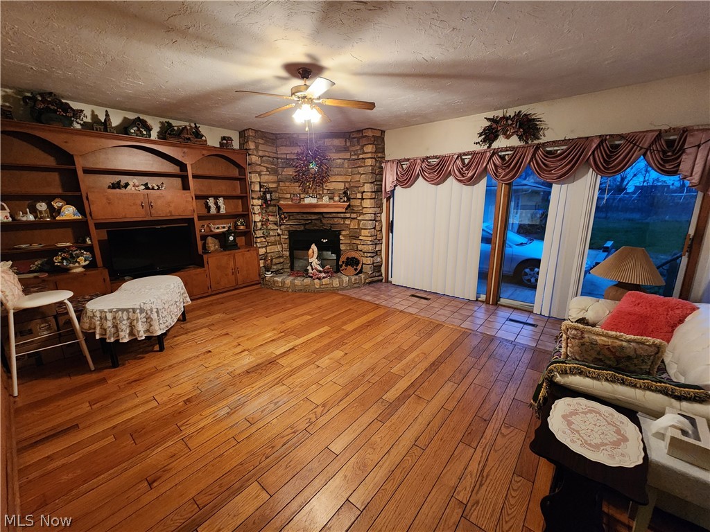 Independence 03 - Residential