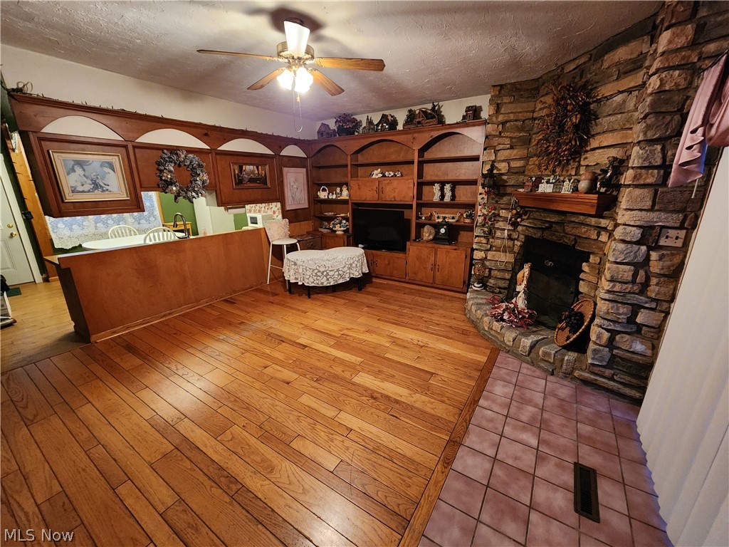 Independence 03 - Residential