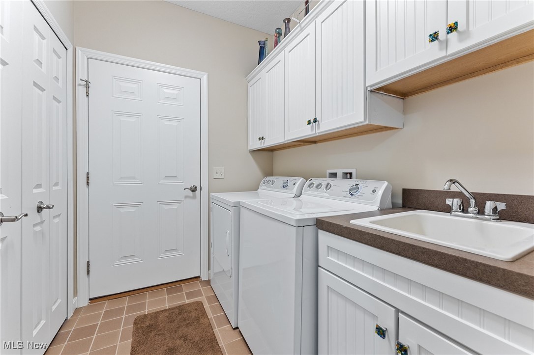 593 Cahoon Ledges Drive, Bay Village, Ohio image 25