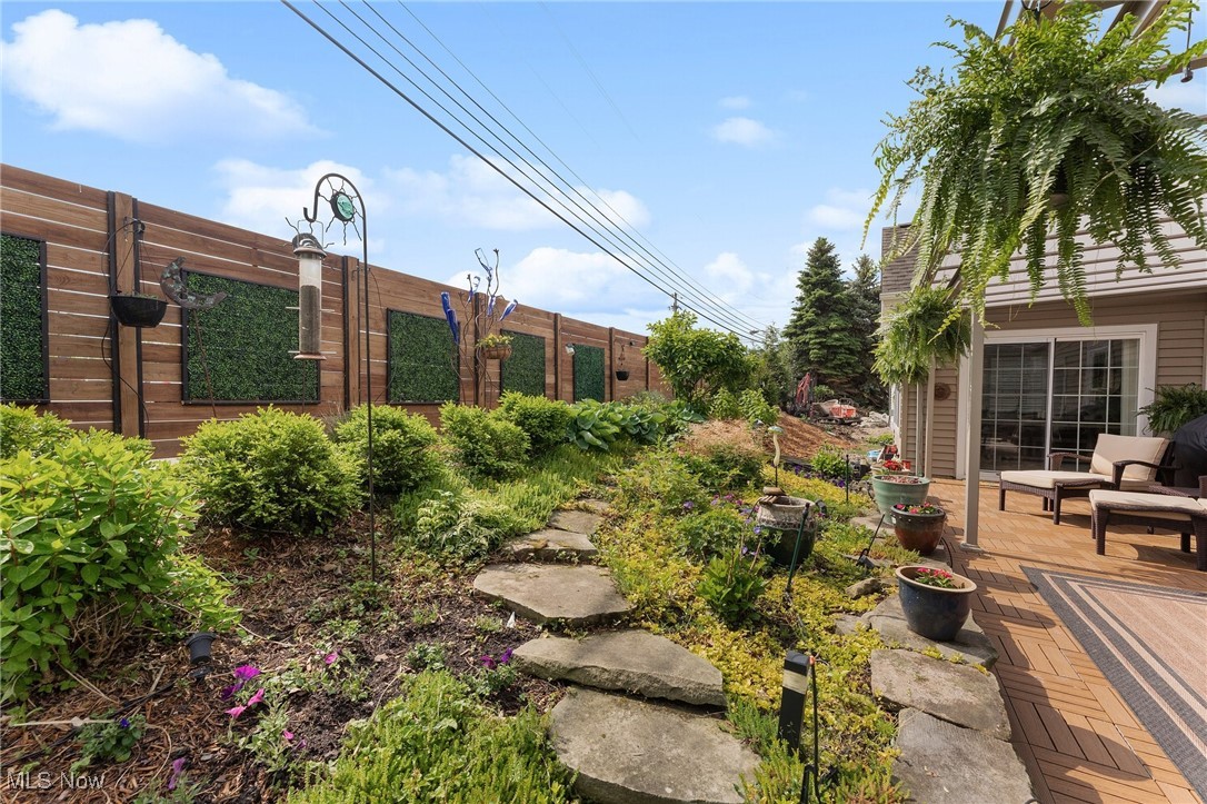 593 Cahoon Ledges Drive, Bay Village, Ohio image 32