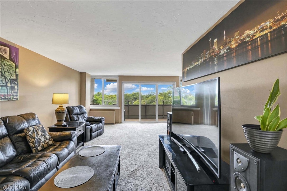 12900 Lake Avenue 809