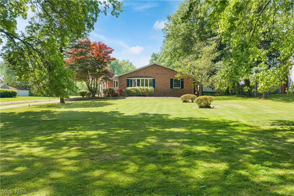 Photo of 568 W Nimisila Road, Akron, OH 44319 (MLS # 5211977)