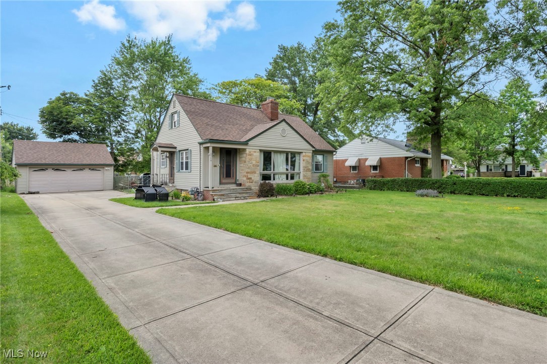 6548 Ridgewood Lakes Drive