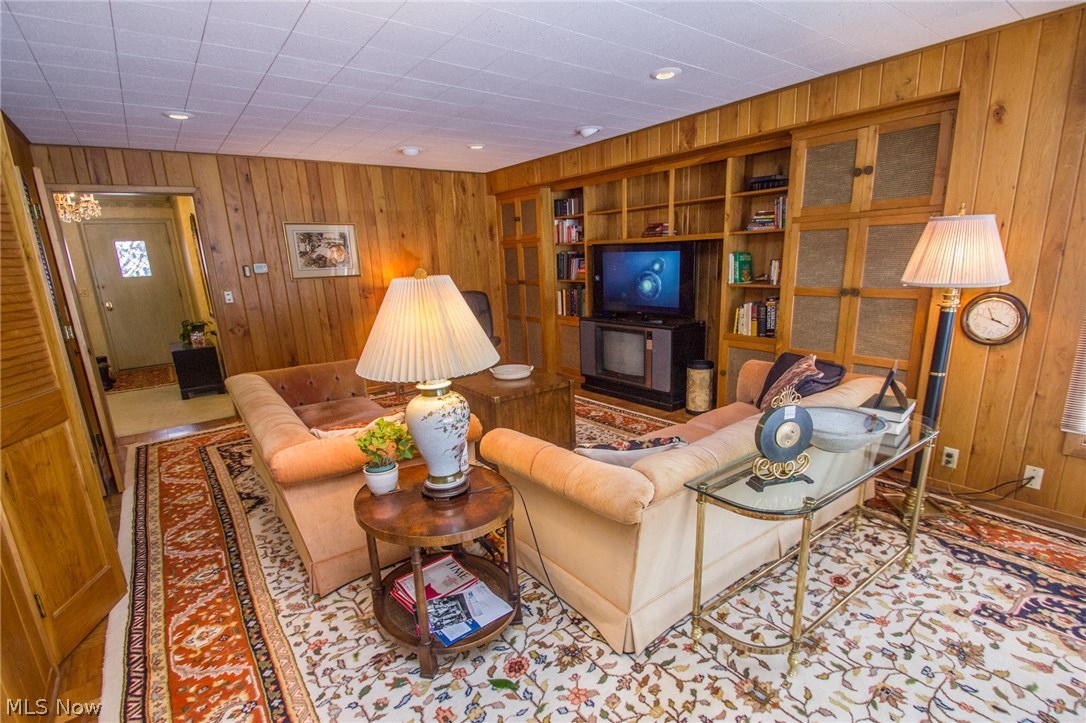 Dahlia Gardens Resub 02 & 03 - Residential