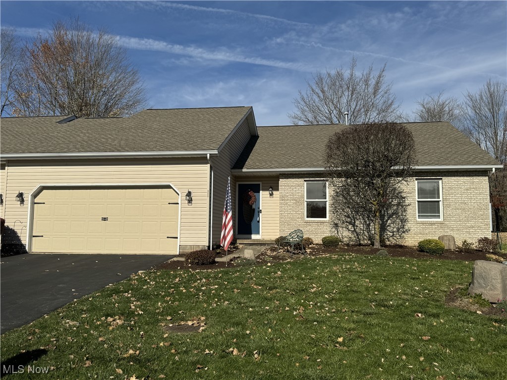 211 Golf Drive, Cortland, Ohio image 1