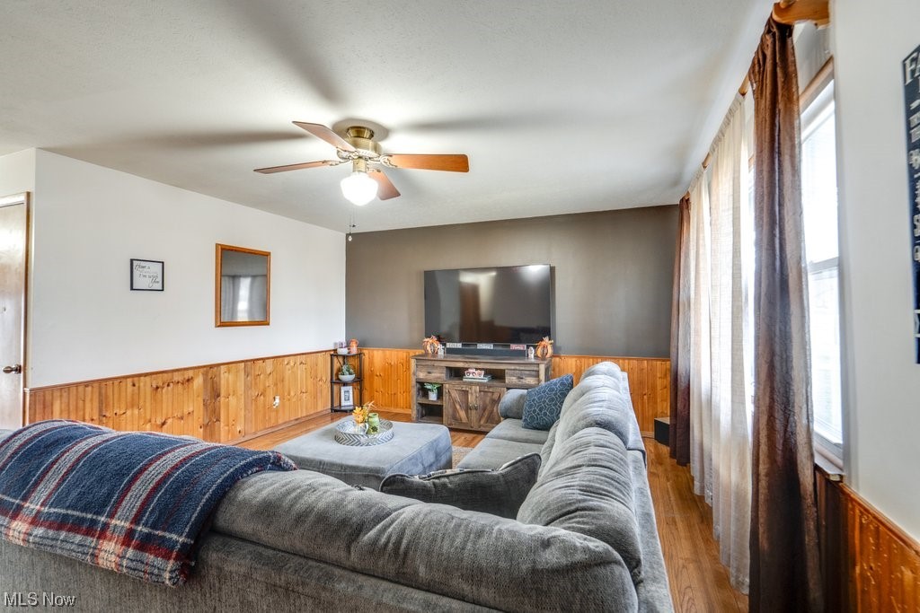 Pan Col Acres - Residential