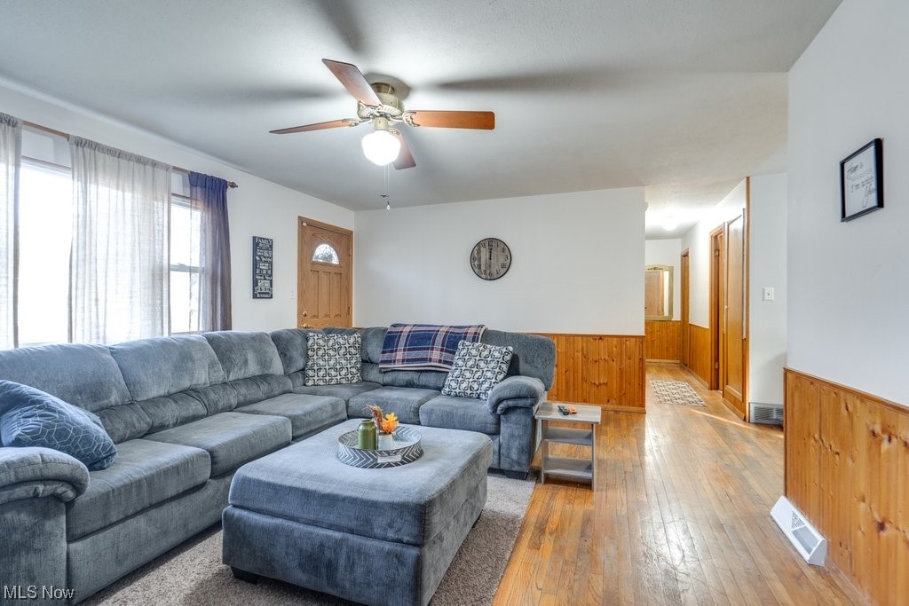 Pan Col Acres - Residential