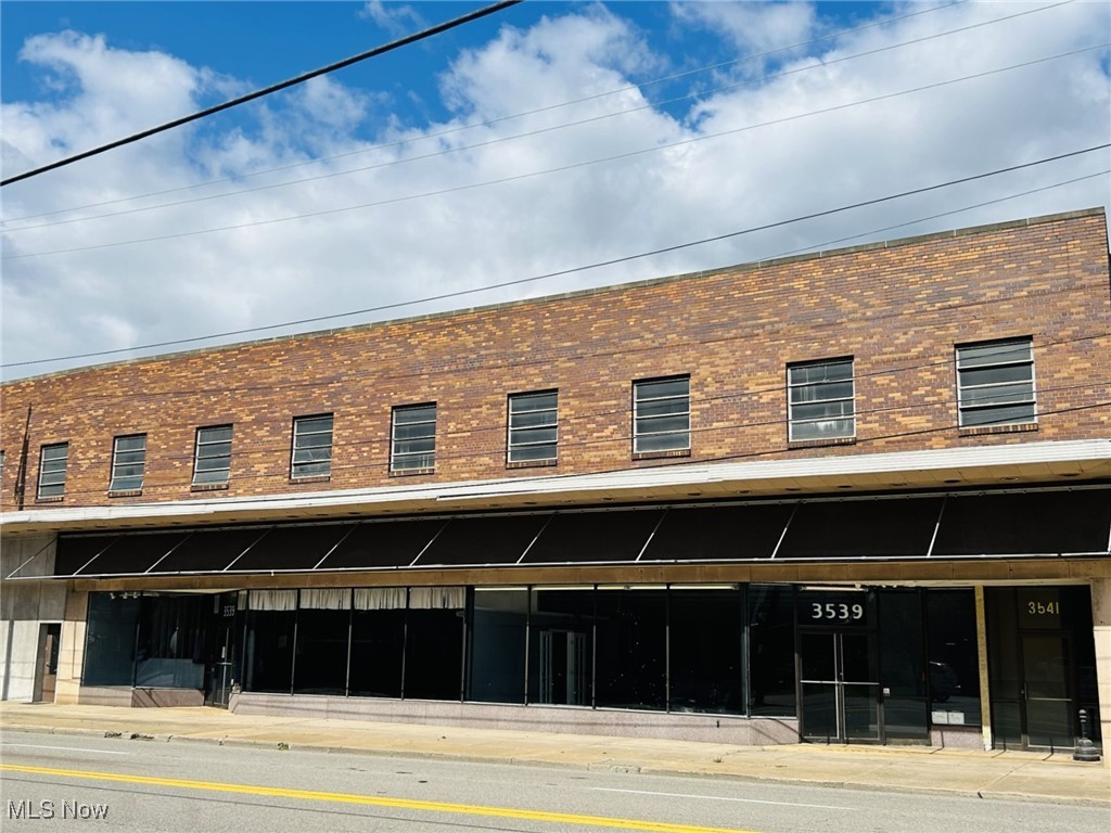 3539 Main Street