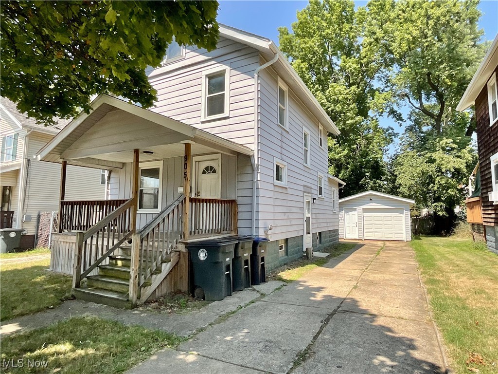 Welcome to 905 Jason Ave.! This renovated spacious 3 bedroom, 1 bathroom colonial is located just minutes away from many amenities- grocery stores, parks, library, restaurants and much more. The home features hardwood vinyl flooring throughout and newer windows. Nice size kitchen features updated cabinetry, countertops, backsplash, and fixtures. (1) car garage. Central air conditioning. Fenced in backyard - perfect for pets to run or children to play. Great for any first-time home buyer or investor. Schedule your private showing today!