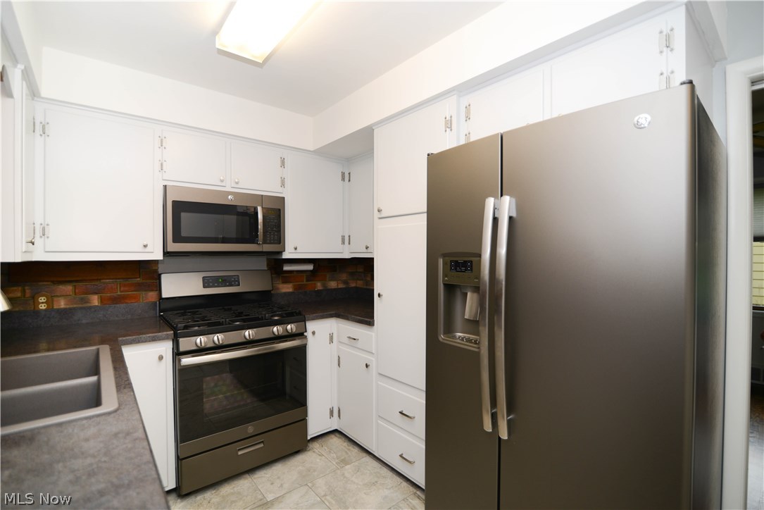 Elm Knoll Heights 1 - Residential