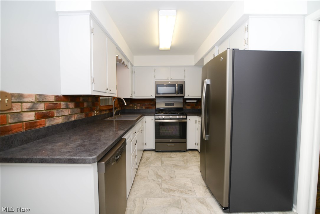 Elm Knoll Heights 1 - Residential