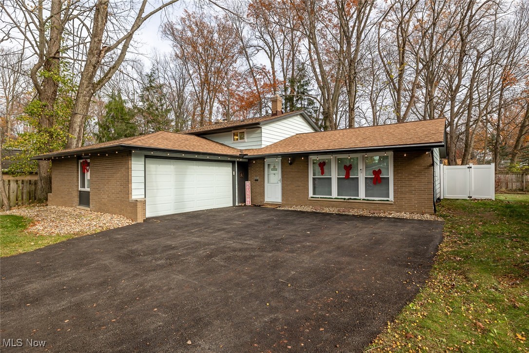 3081 W 230th Street, North Olmsted, Ohio image 4