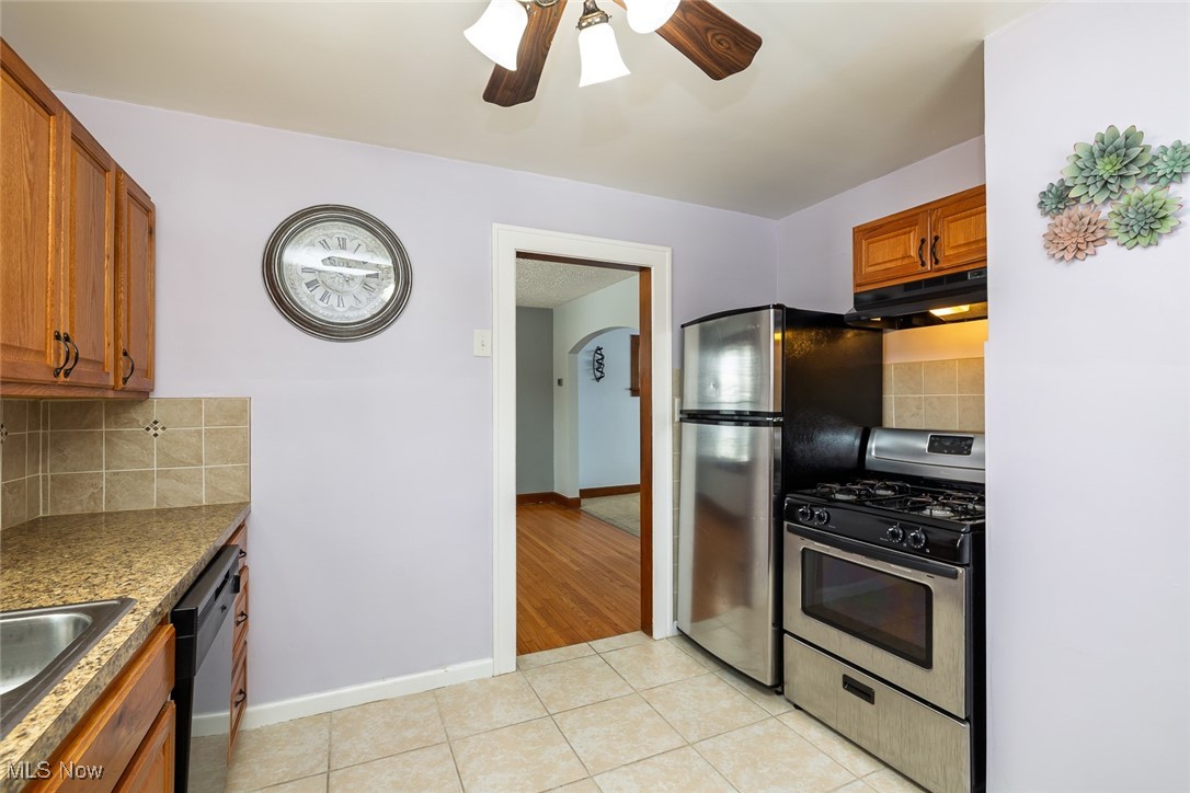 7800 Lanyard Drive, Parma, Ohio image 11