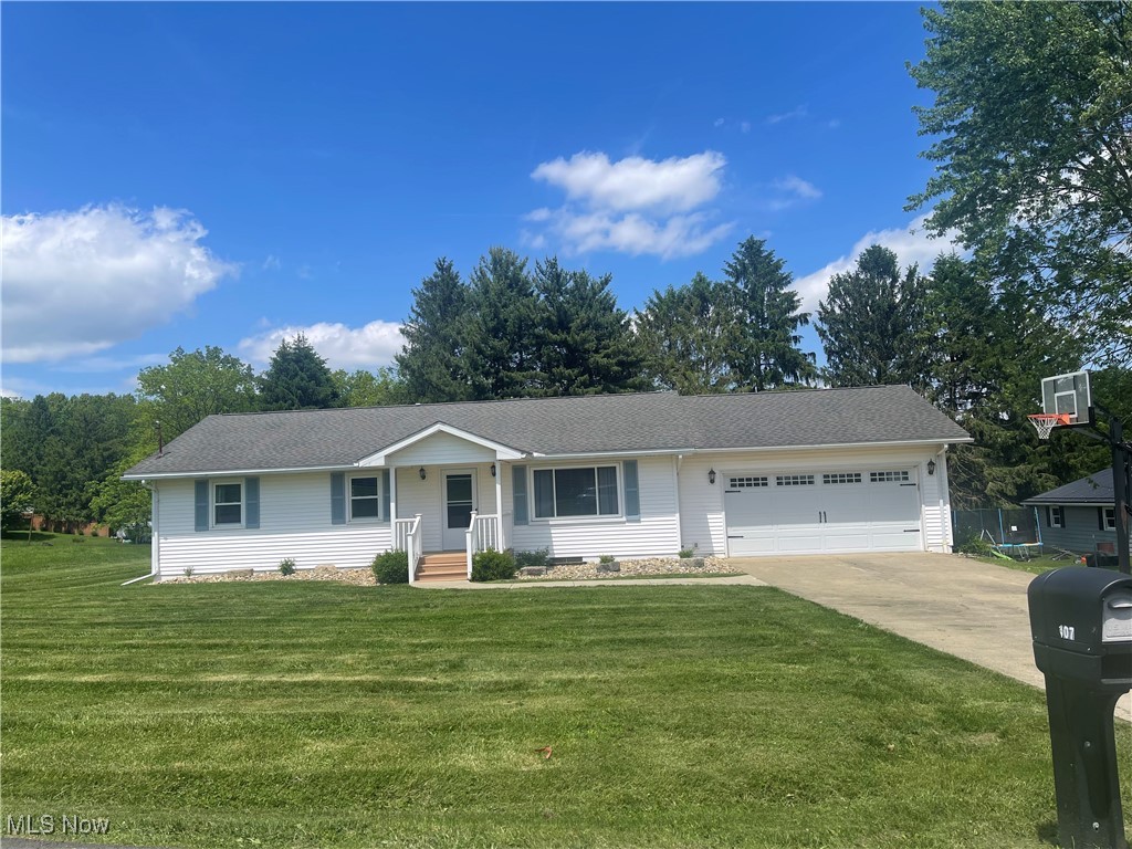 107 Summit Drive, Zanesville, Ohio image 1