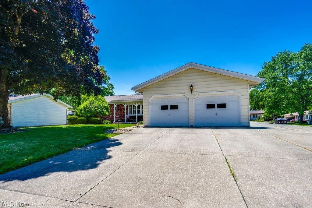 Photo of 533 Louise Street, Ravenna, OH 44266 (MLS # 5216001)