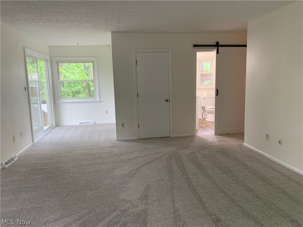 Cuyahoga River Estate - Residential