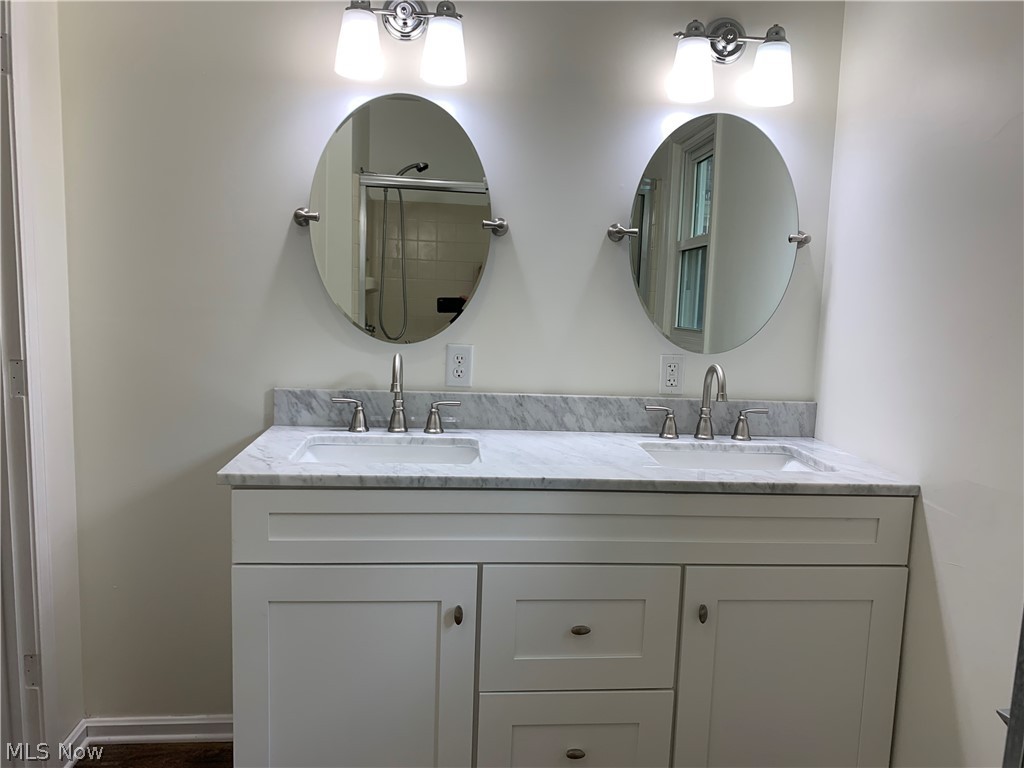 Cuyahoga River Estate - Residential