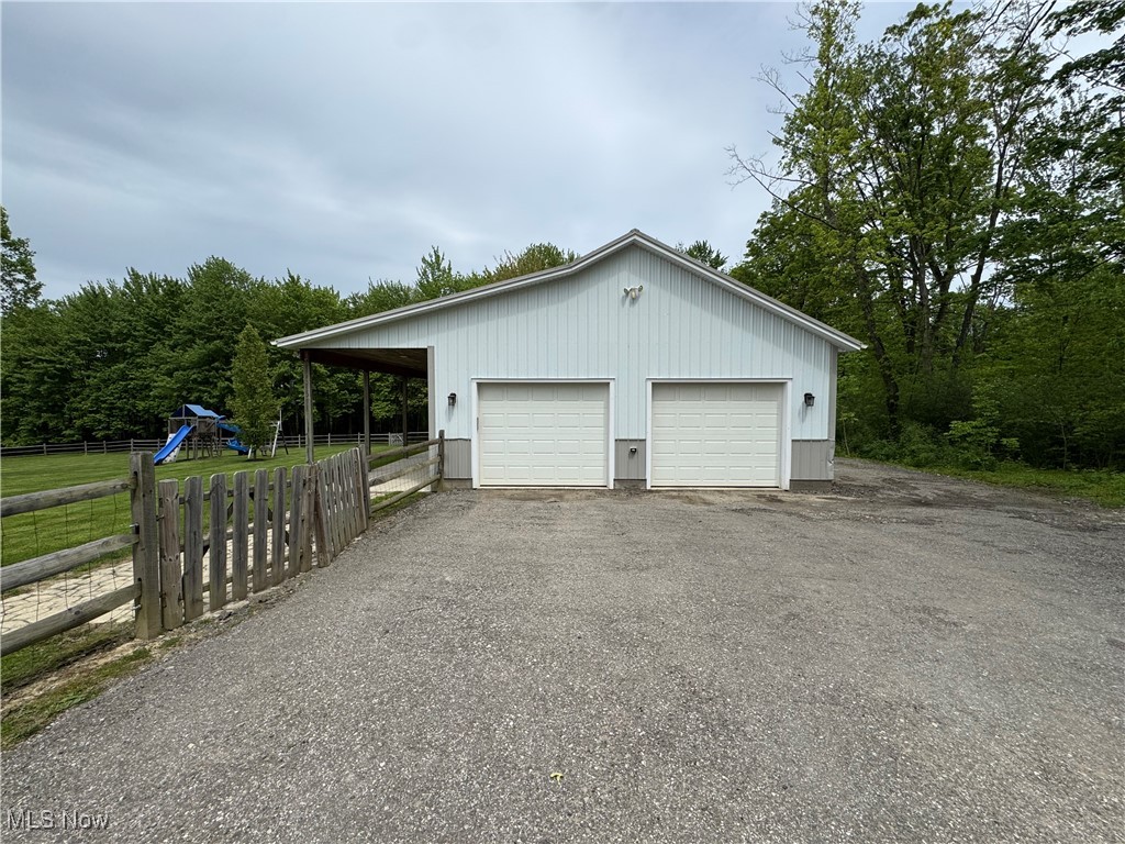 8585 Williams Road, Chardon, Ohio image 41