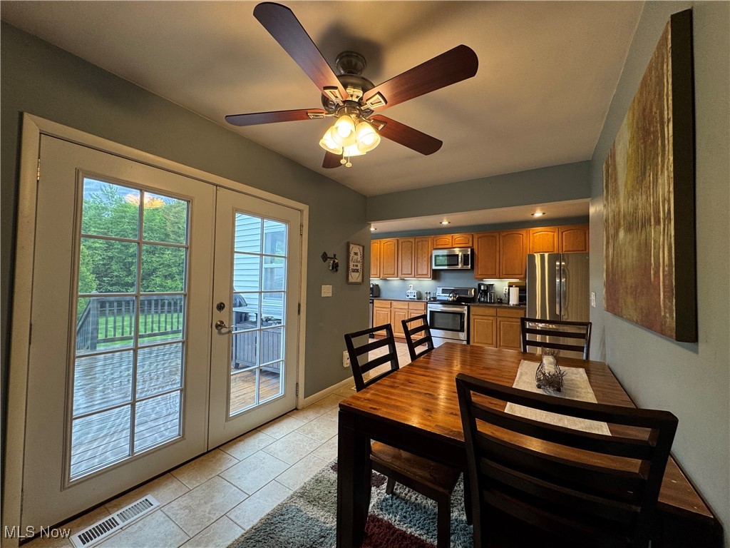 8585 Williams Road, Chardon, Ohio image 14
