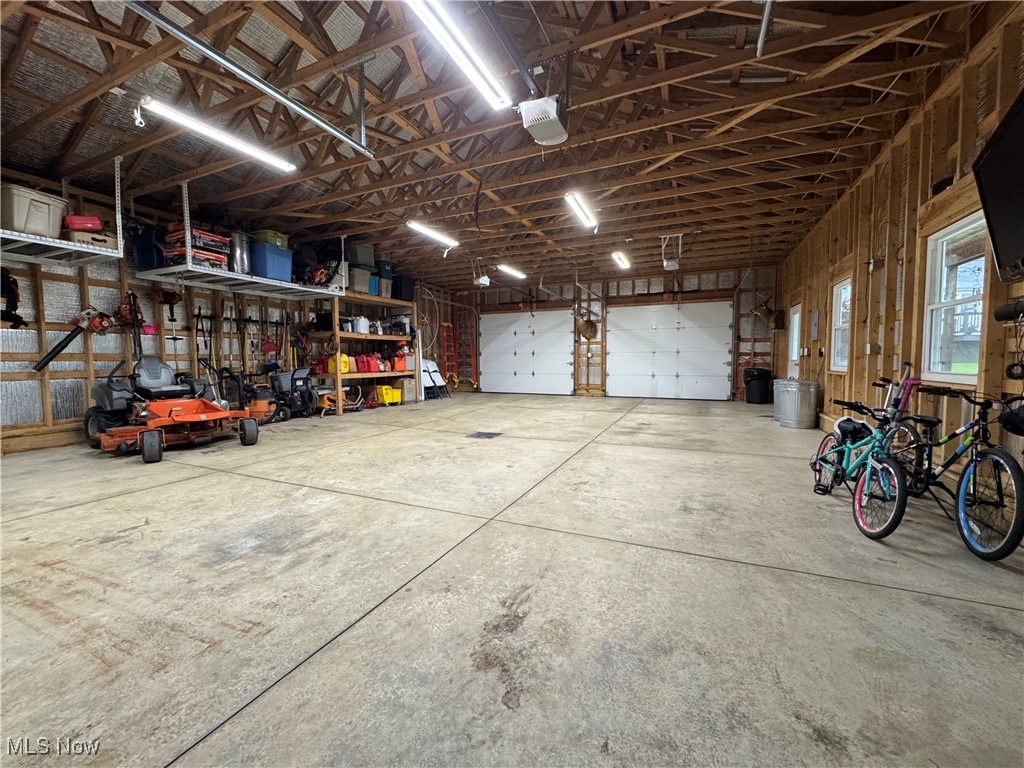 8585 Williams Road, Chardon, Ohio image 37