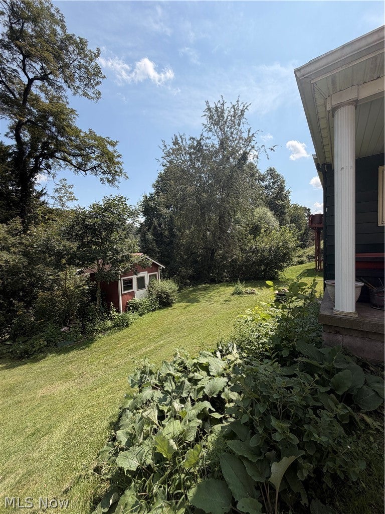 515 W FERNWOOD Drive