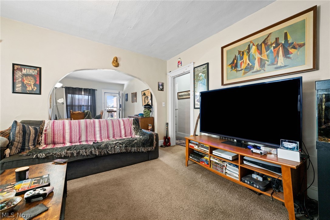 H B Pumphreys Resub - Residential Income