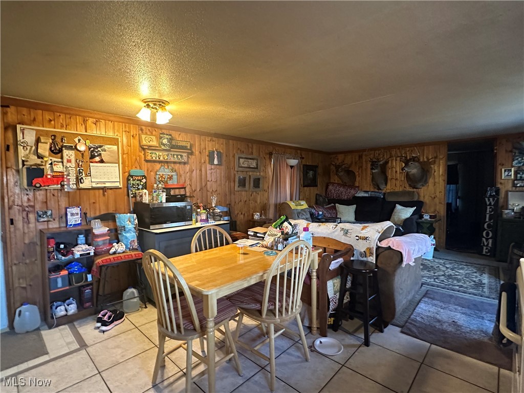 8051 Antigua Road, Sherrodsville, Ohio image 24