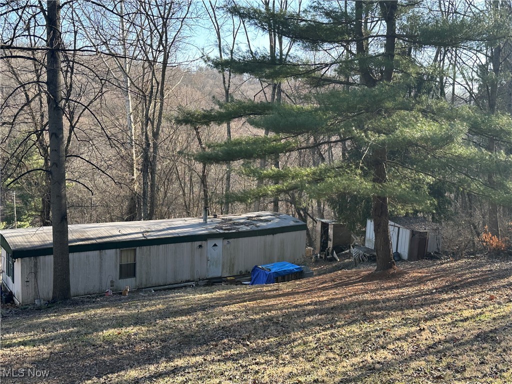 8051 Antigua Road, Sherrodsville, Ohio image 5