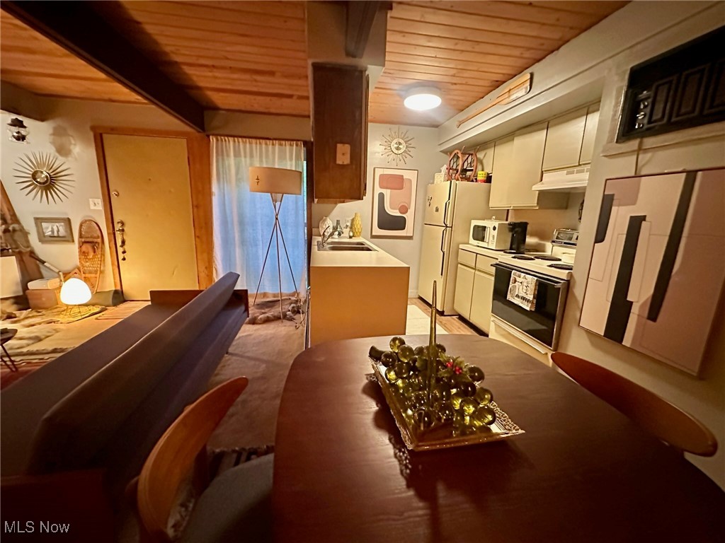 Timber Top Condo - Residential