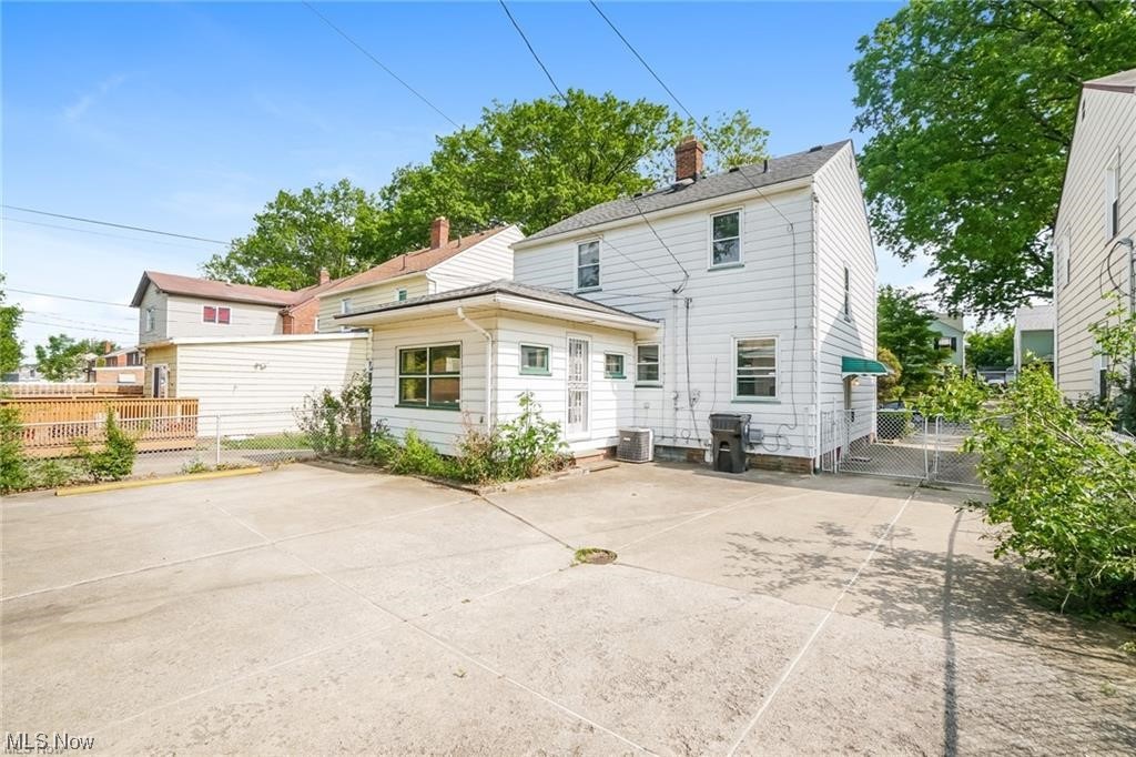 Shaker Lee - Residential