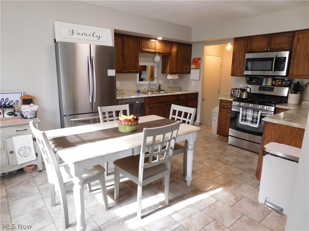 Tree Lane 02 - Residential