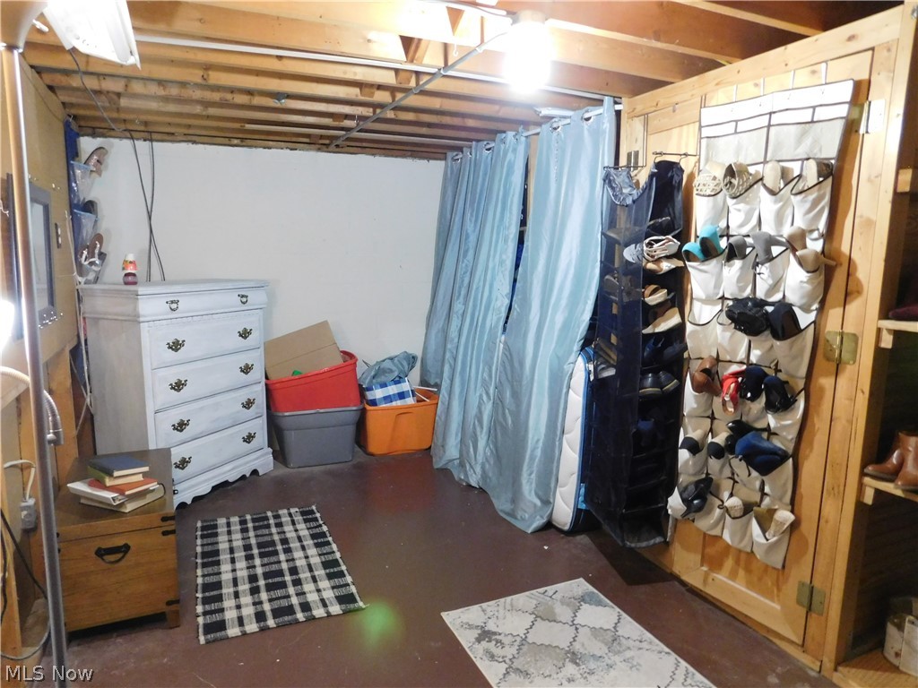 Tree Lane 02 - Residential