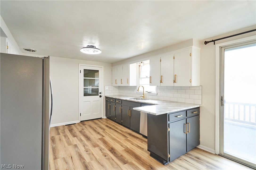 8484 Traphagen Street NW