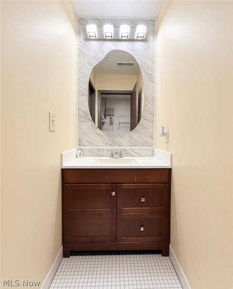 Tiny photo for 3420 Mayfield Road, Cleveland Heights, OH 44118 (MLS # 5238979)