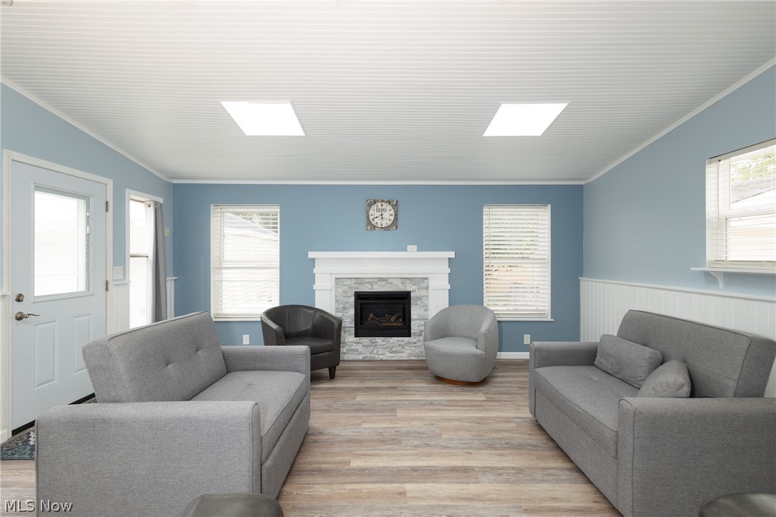Inwood Beach 02 - Residential