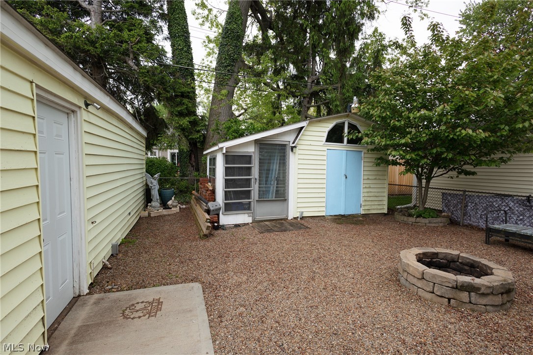 Inwood Beach 02 - Residential