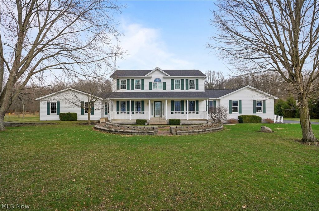 Photo of 3670 Grafton Road, Leetonia, OH 44431 (MLS # 5192347)