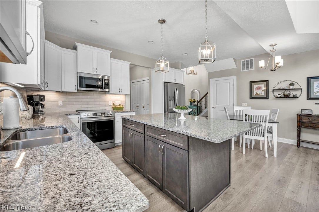 606 Monteforte Court 43
