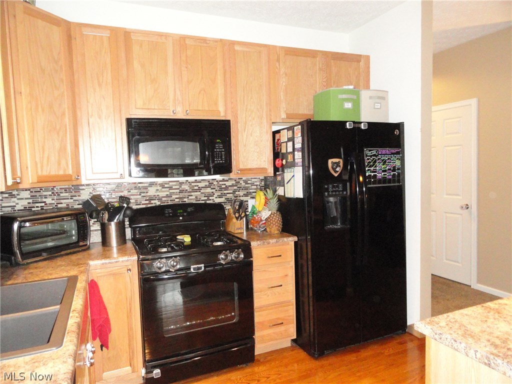 Weatherstone Village Condo Ph 12 - Residential
