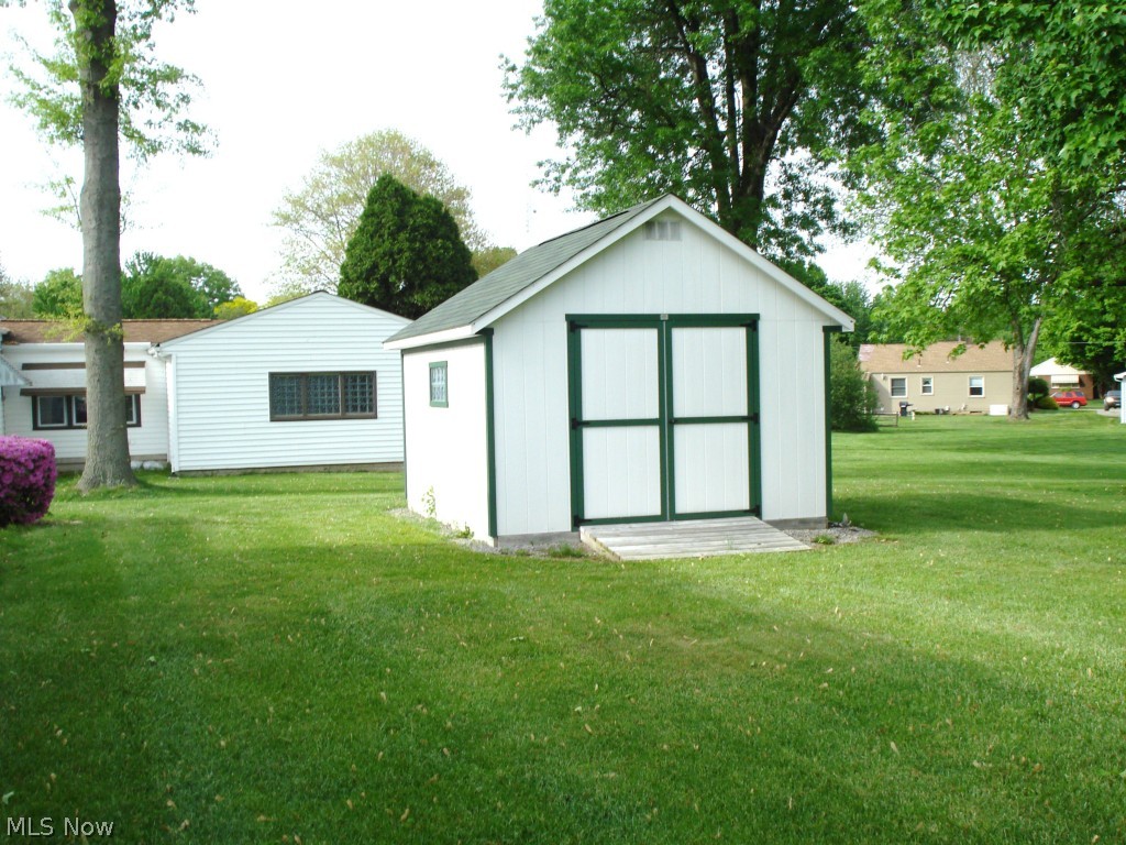 New England Lanes - Residential