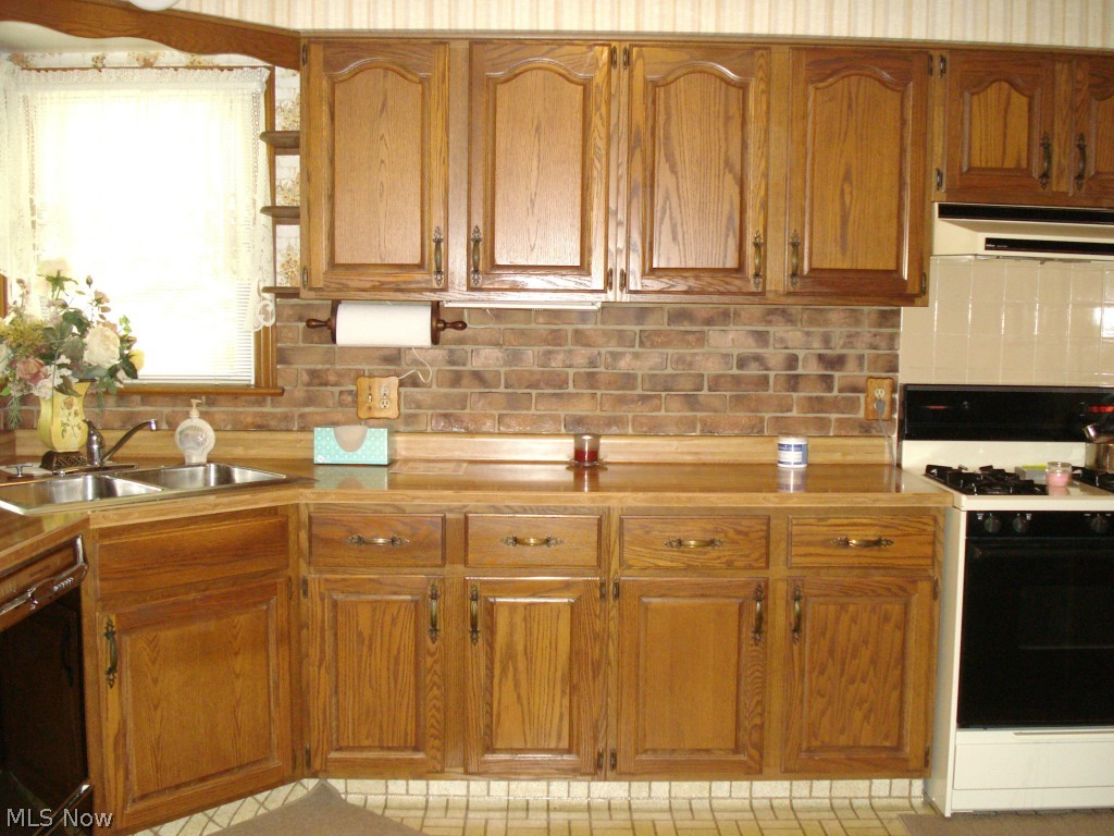 New England Lanes - Residential