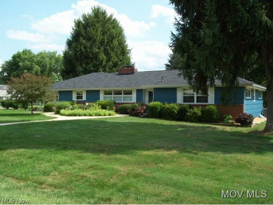 SO MANY UPDATES! NEW kitchen counters, cabinet doors, NEW hardwood flooring in dining and some appliances, NEW carpet in lower level, NEW updates to bathrooms, NEW furnace, NEW hot water tank, NEW sidewalk and landscaping, NEW roof, house exterior painted in 2012, NEW screened porch, decking and pergola.    Beautiful home with larger corner lot, storage shed and great location!  Elem: Putnam Elementary School  Elem/Bus: Y  JrHigh: Marietta Middle School School  JrHigh/Bus: Y  High: Marietta High School  High/Bus: Y  Fire: VOL  Police: SHF  ;SQFT=Fin L1:1615, Fin Bsmt:368, Fin Above:1615, Fin Total:1983, Unfin Bsmt:1247, Unfin Above:1247;GAR= 2 Car Det