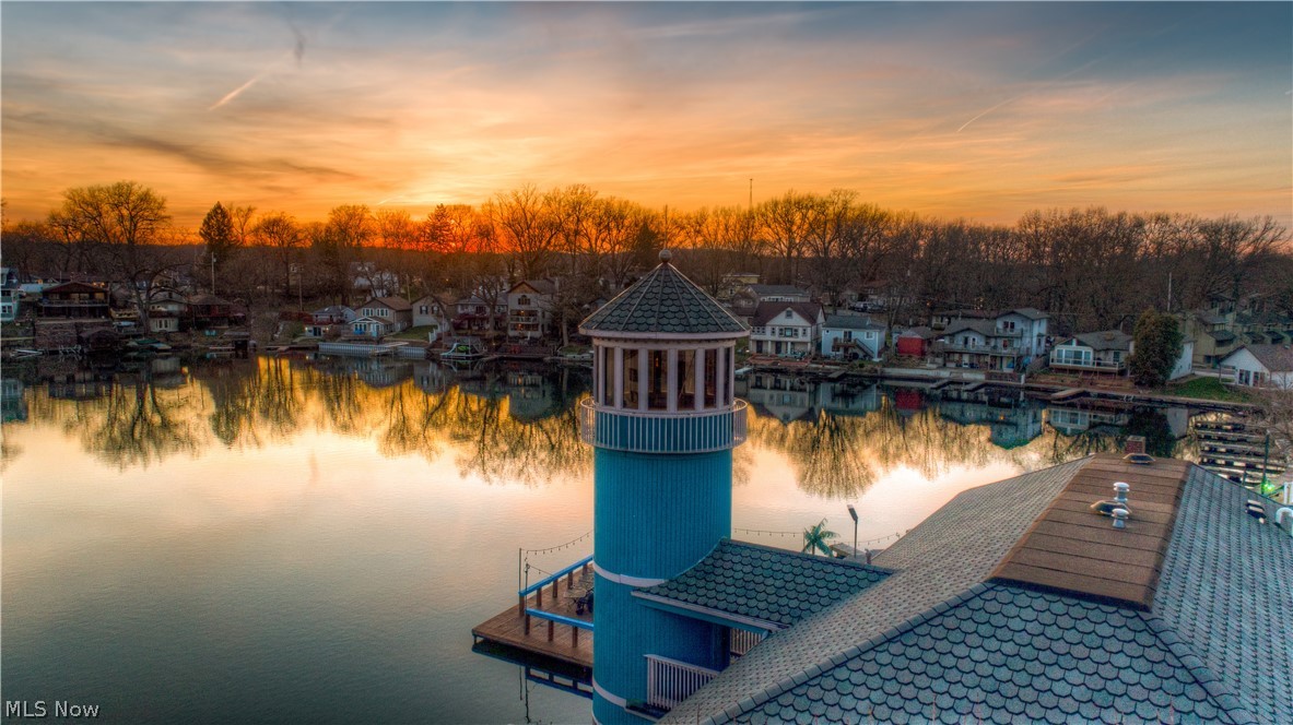 Oak Point - Residential