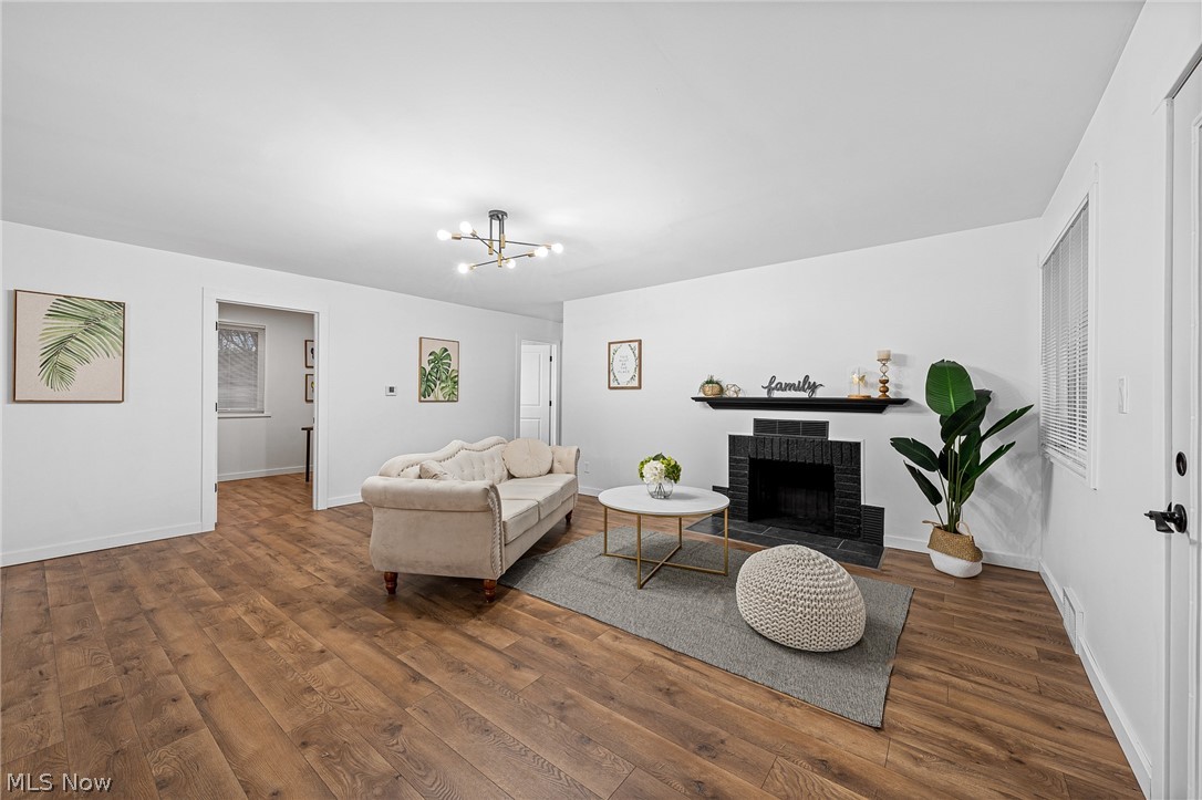 Oak Point - Residential