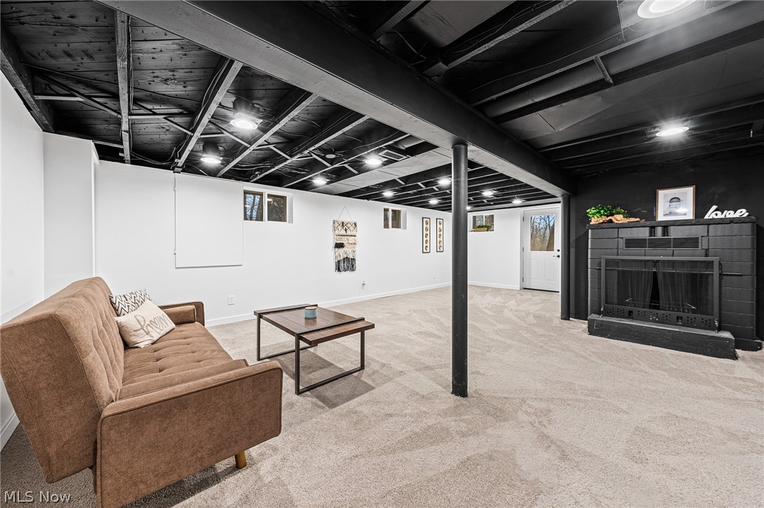 Oak Point - Residential