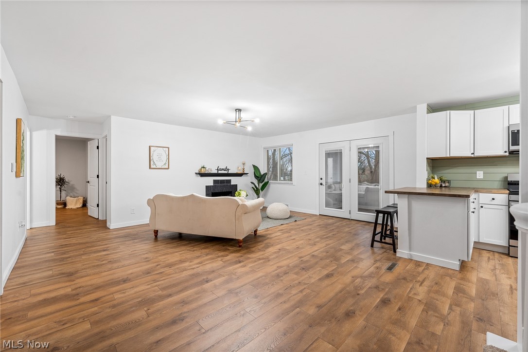 Oak Point - Residential