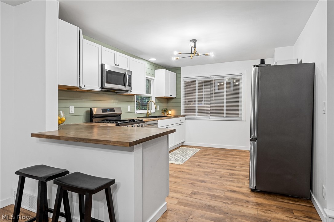 Oak Point - Residential