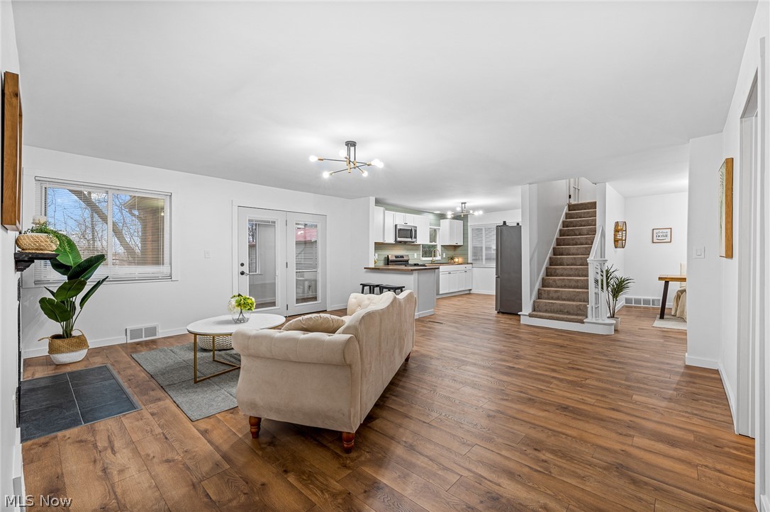 Oak Point - Residential