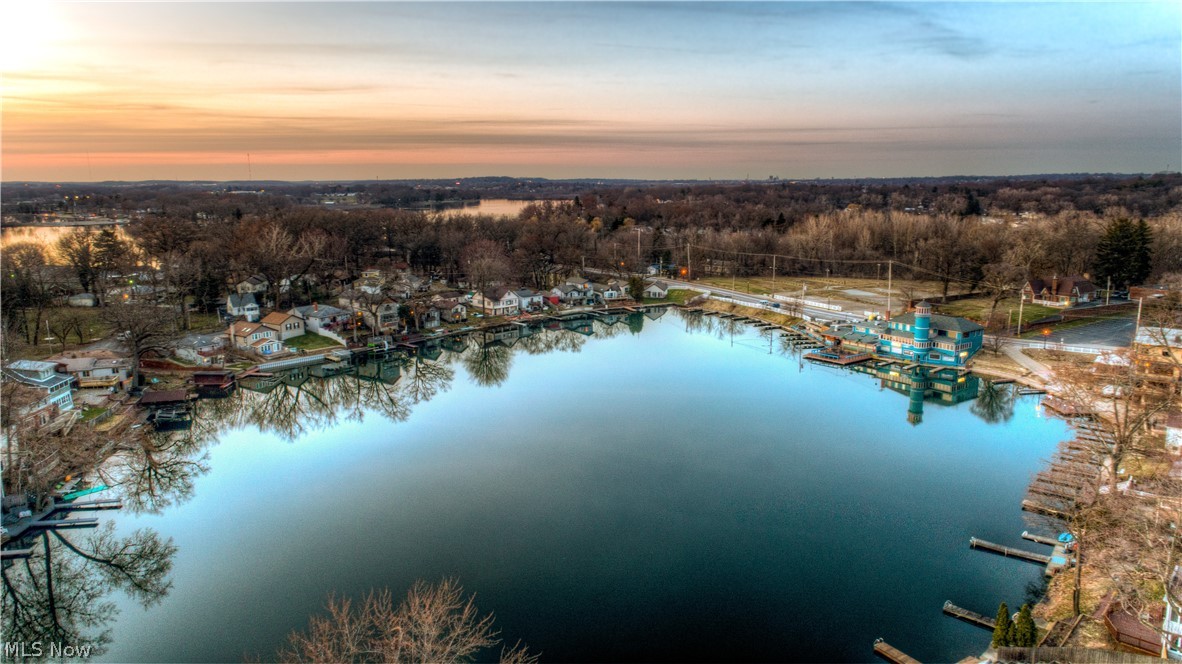 Oak Point - Residential